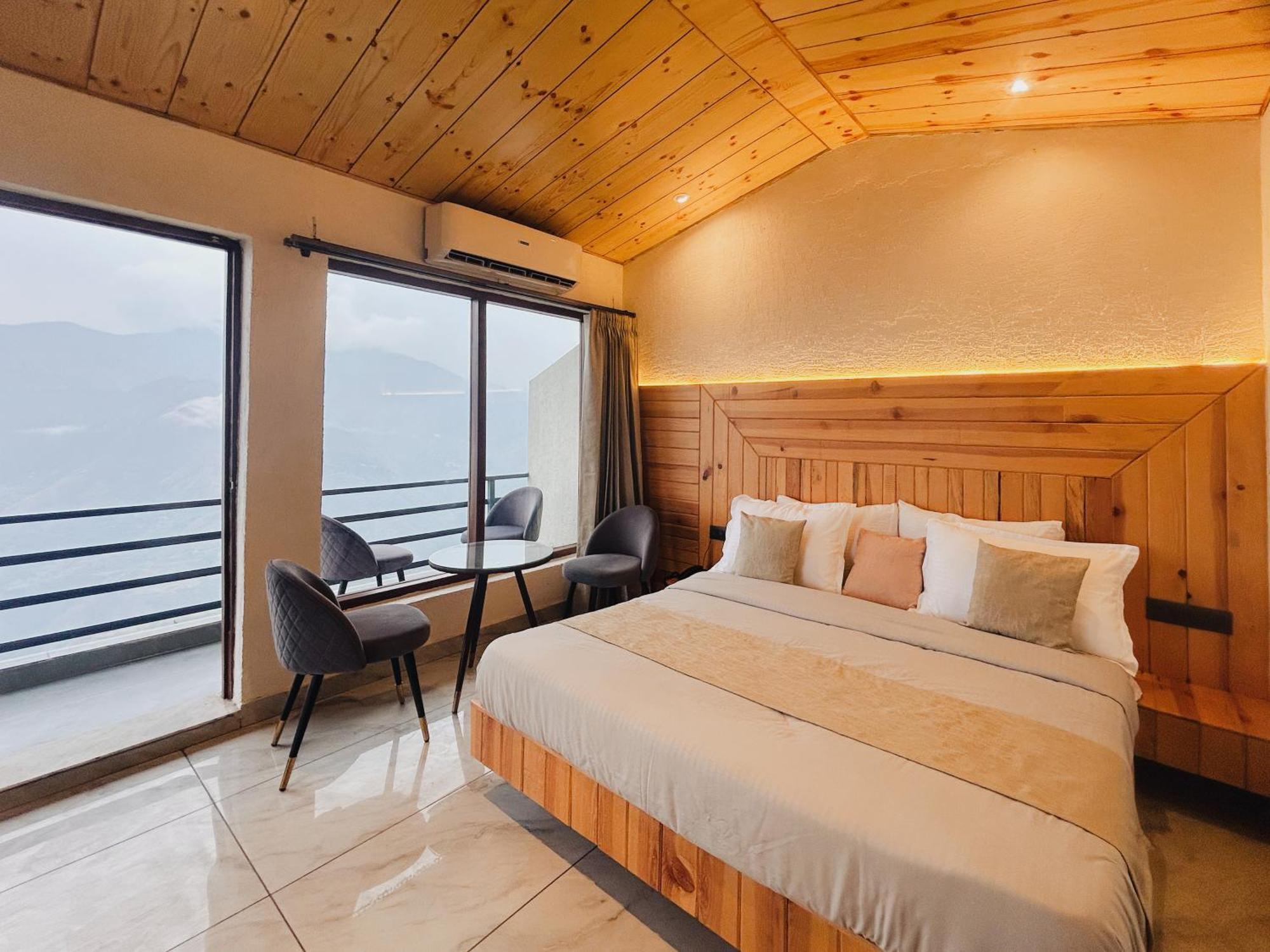 Queens Hill By Edge Mussoorie Exteriör bild