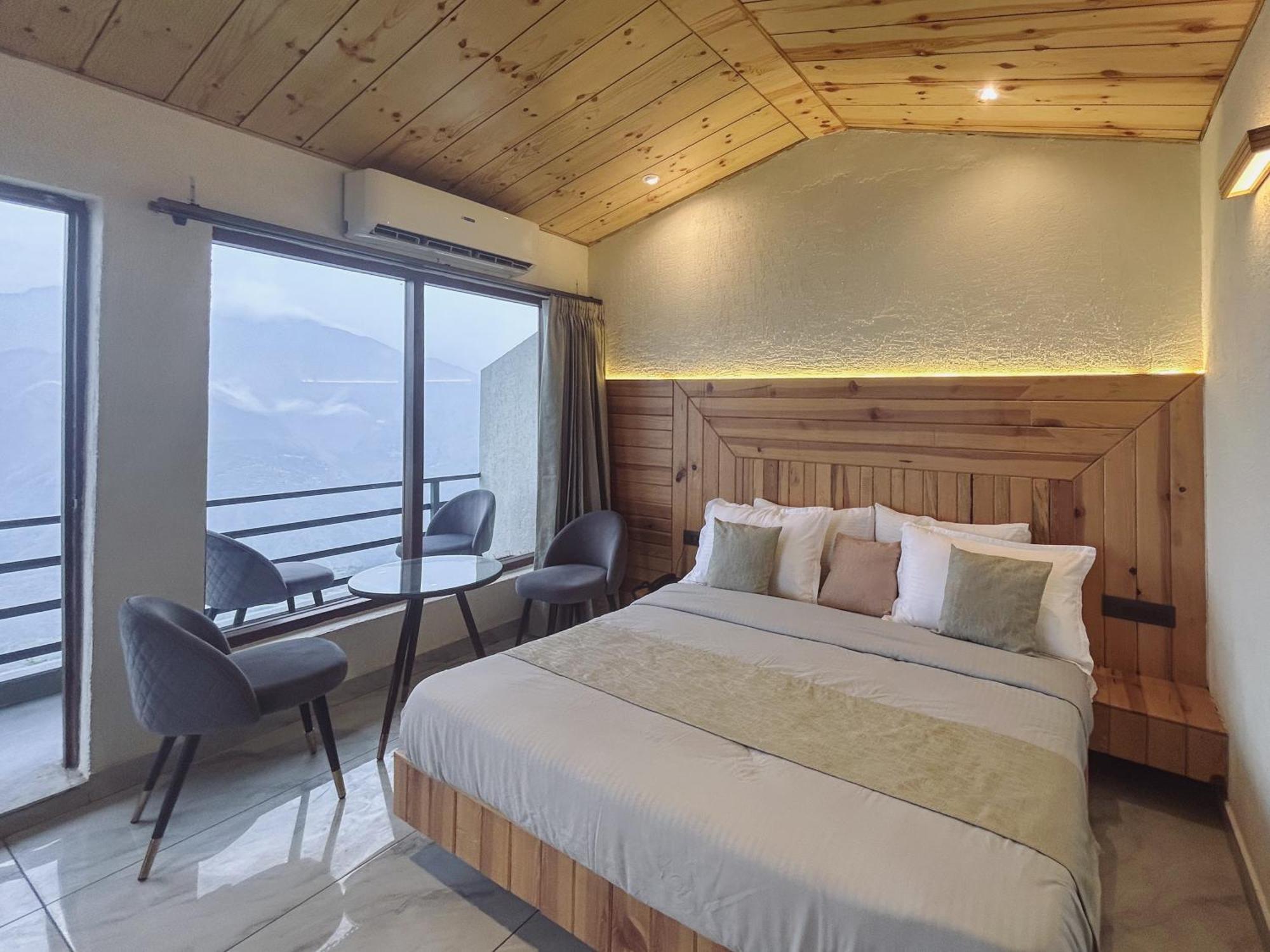 Queens Hill By Edge Mussoorie Exteriör bild