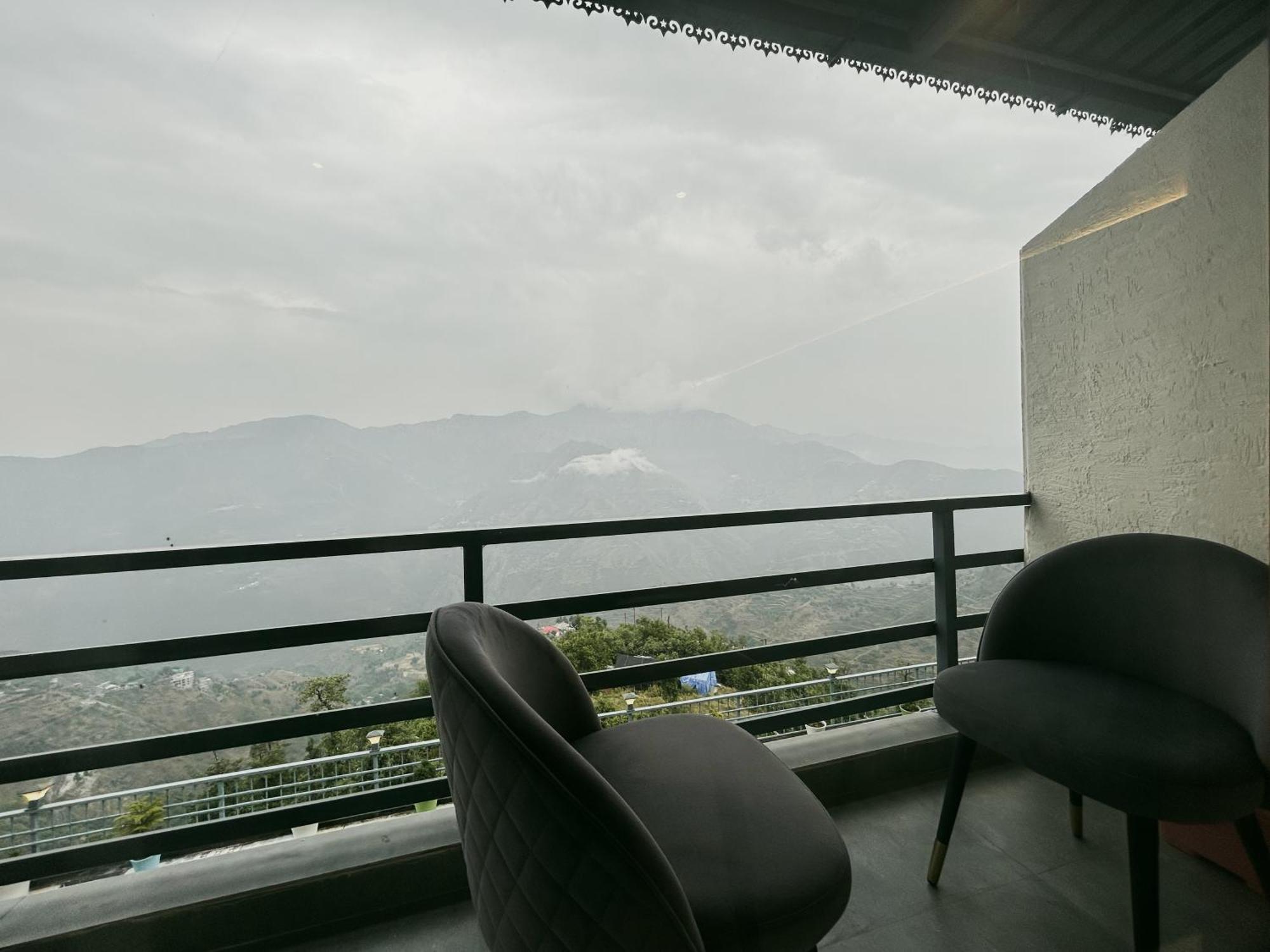 Queens Hill By Edge Mussoorie Exteriör bild